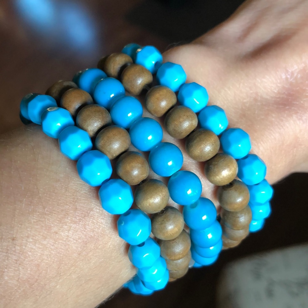 Stretchy beaded bracelet
